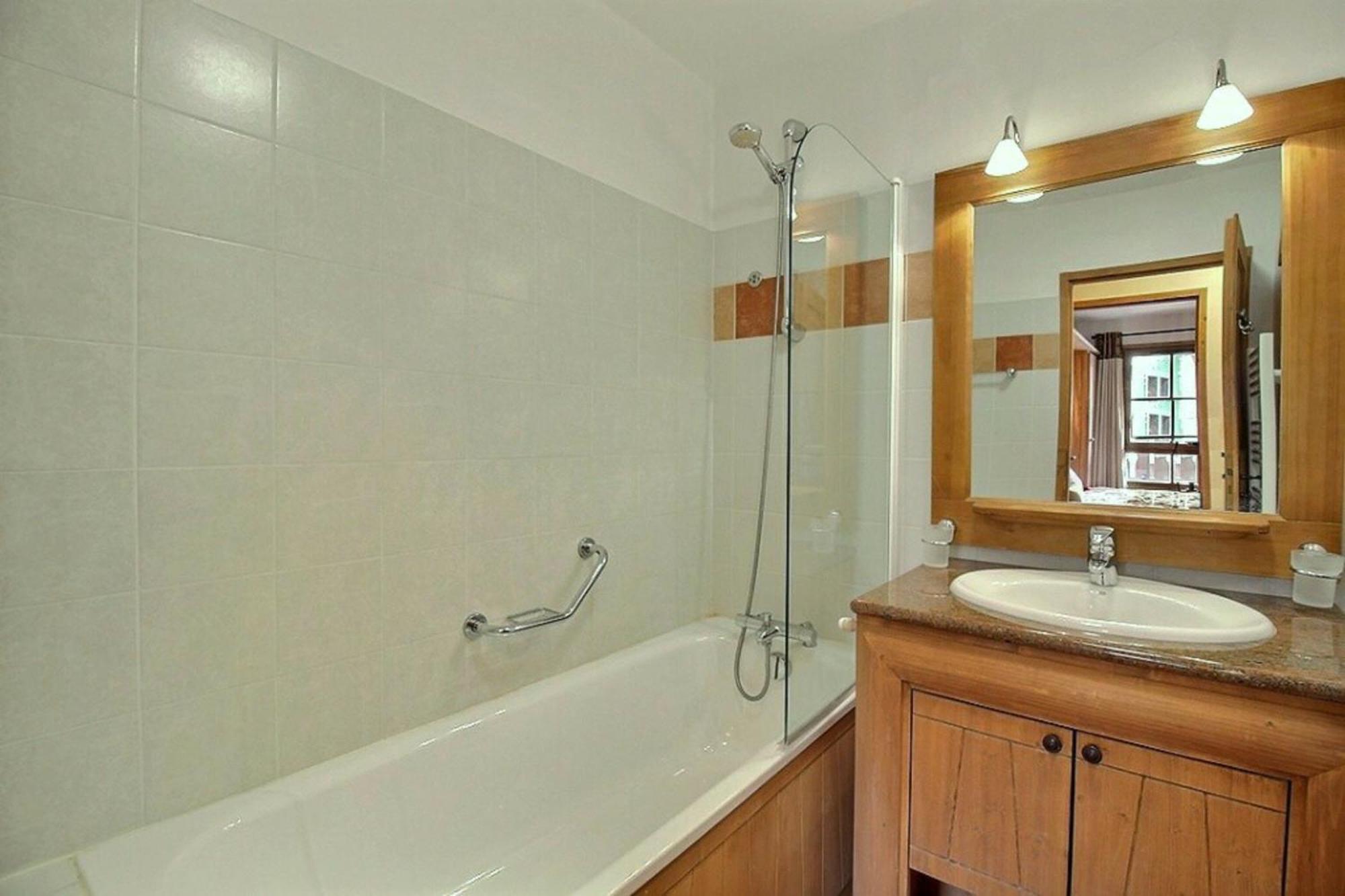 Arc 1950 - Appartement Moderne - Sauna Hammam Jacuzzi - 4 Personnes Les Arcs  Extérieur photo